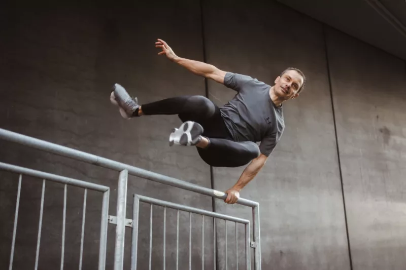 Performance Coach Tim überwindet Barrieren Performance Coach Tim überwindet Barrieren